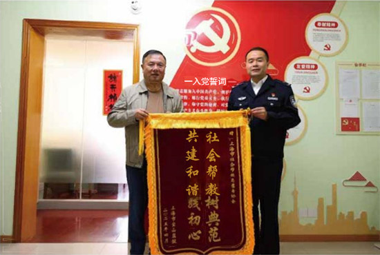 点击在新窗口中打开图片