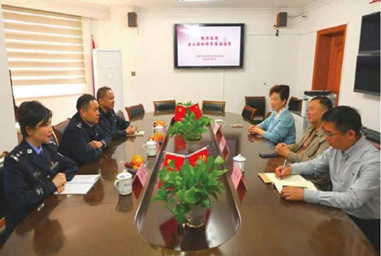 点击在新窗口中打开图片