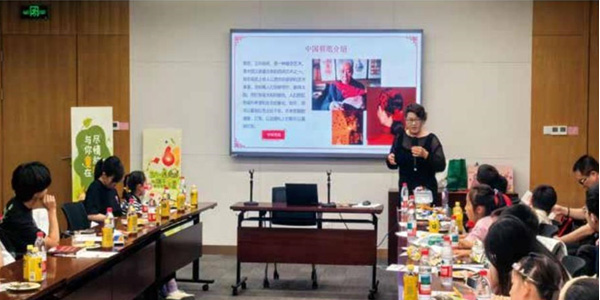 点击在新窗口中打开图片