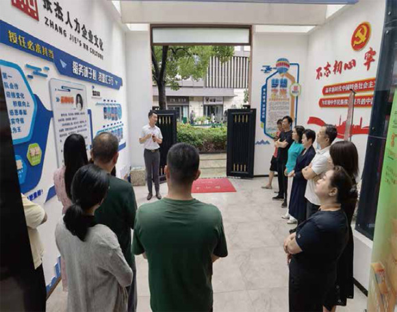 点击在新窗口中打开图片