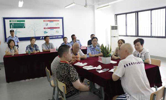 点击在新窗口中打开图片