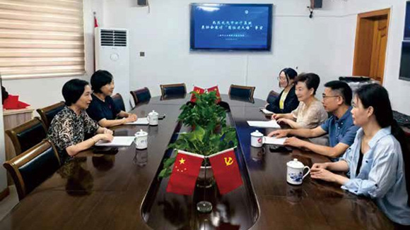 点击在新窗口中打开图片